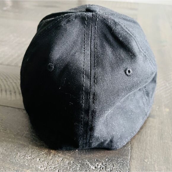 AIRWOLF Flex Fit Black Hat - L/XL - Picture 2 of 5